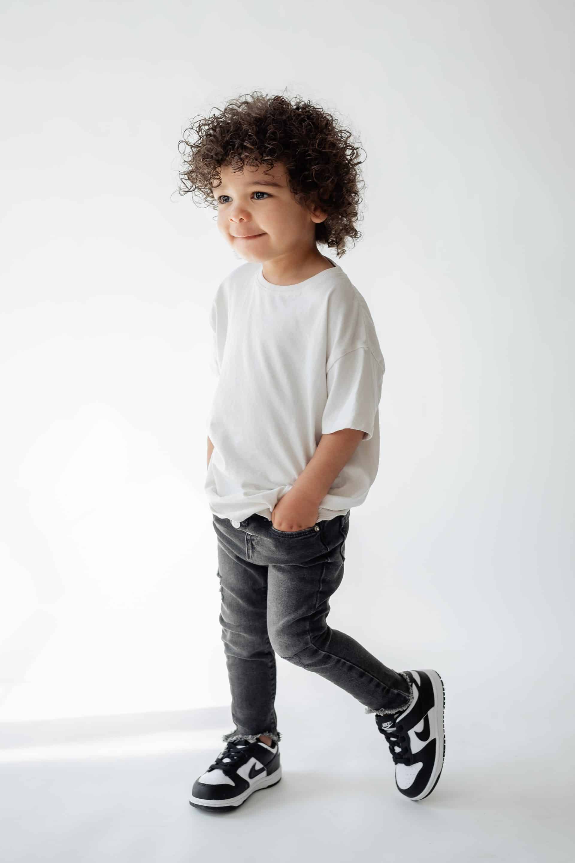 Solé kid modeling shots